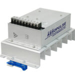 Fully encapsulated DC-DC Converter with Convection Cooling by Heatsink assembly fins attached to under surface of chassis